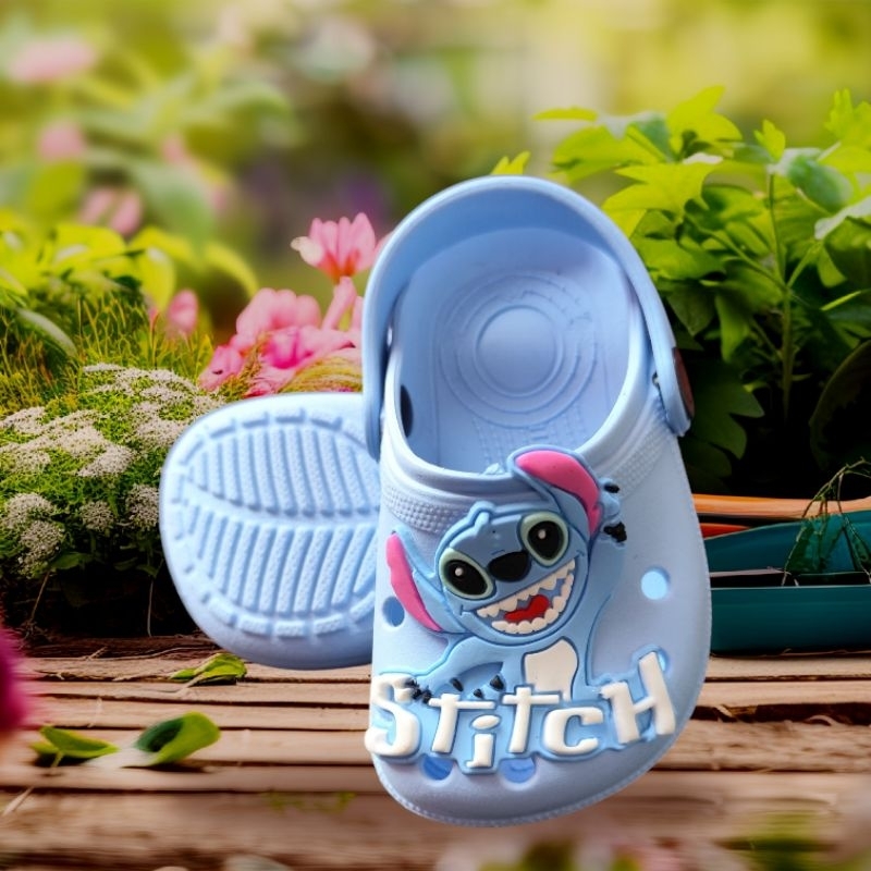Babuches Temática Stich  Novo e C com rodas meninas e meninos