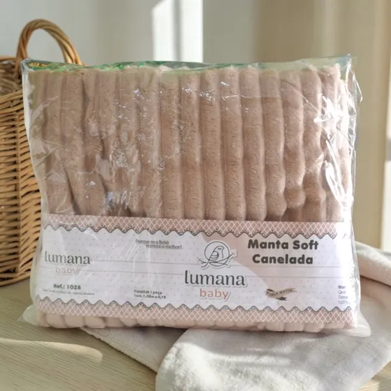 Manta Soft Bege Toque Macio Canelada Tamanho 1,05m X 72cm